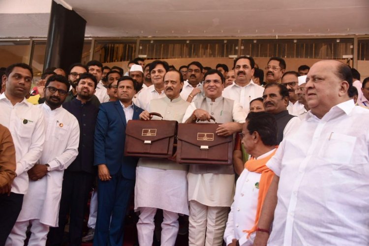 राज्याच्या अर्थसंकल्पात कृषी, उद्योग, शिक्षण व आरोग्यासाठी भरीव तरतूद 