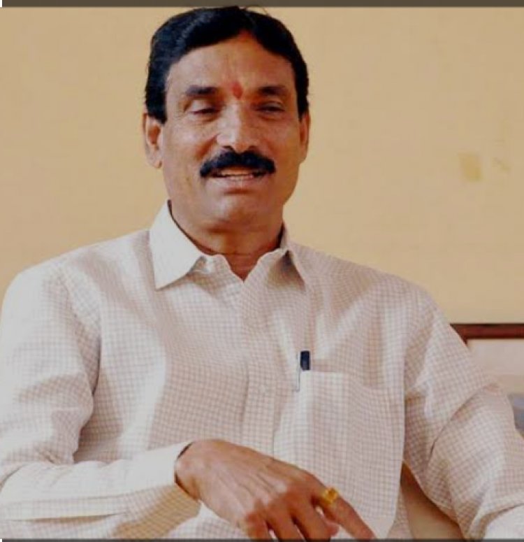 आदर्श गाव योजनेचे कार्याध्यक्ष पोपटराव पवार यांच्या हिवरे बाजार गावाने यंदाही परंपरा कायम राखली, पण कशाची, ते पहा!