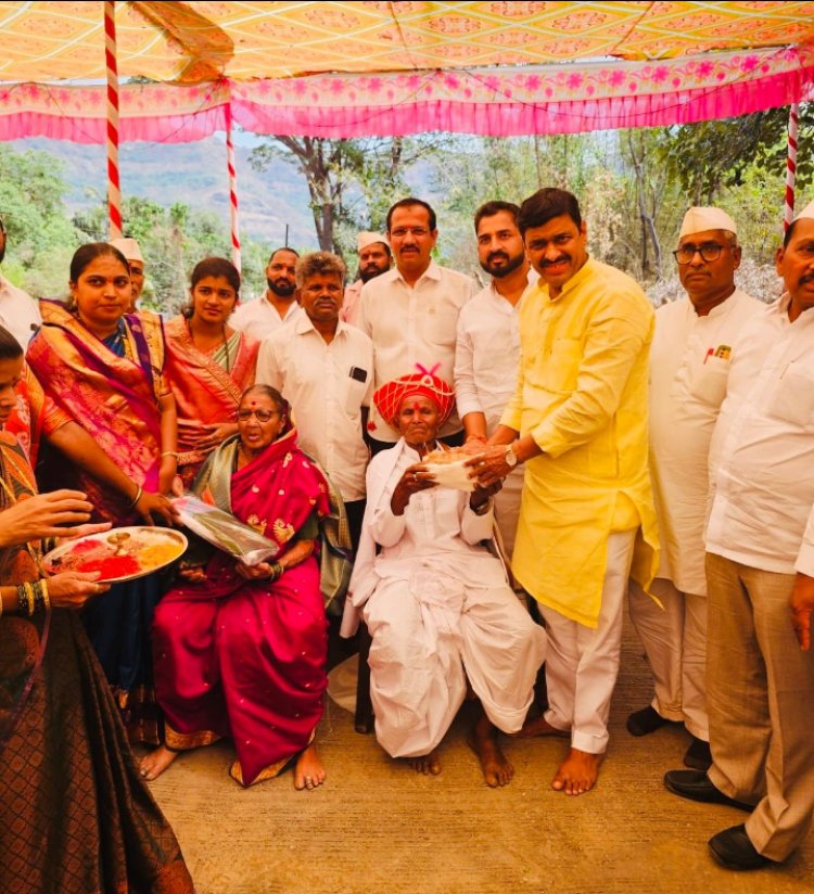 वृद्ध माता-पित्यांना स्वतःची मुलेच करताहेत निराधार, मुलगा म्हणून आधार देण्याऐवजी काढताहेत घराबाहेर! 