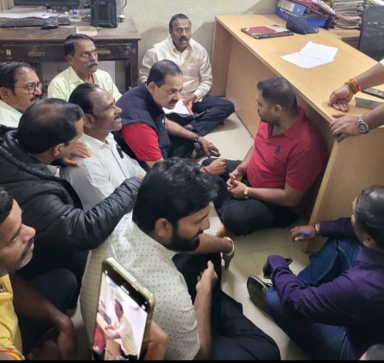 कोंढव्यातील विजेचा लपंडाव थांबवा, ग्रामस्थांचे महावितरण कार्यालयासमोर ठिय्या आंदोलन 