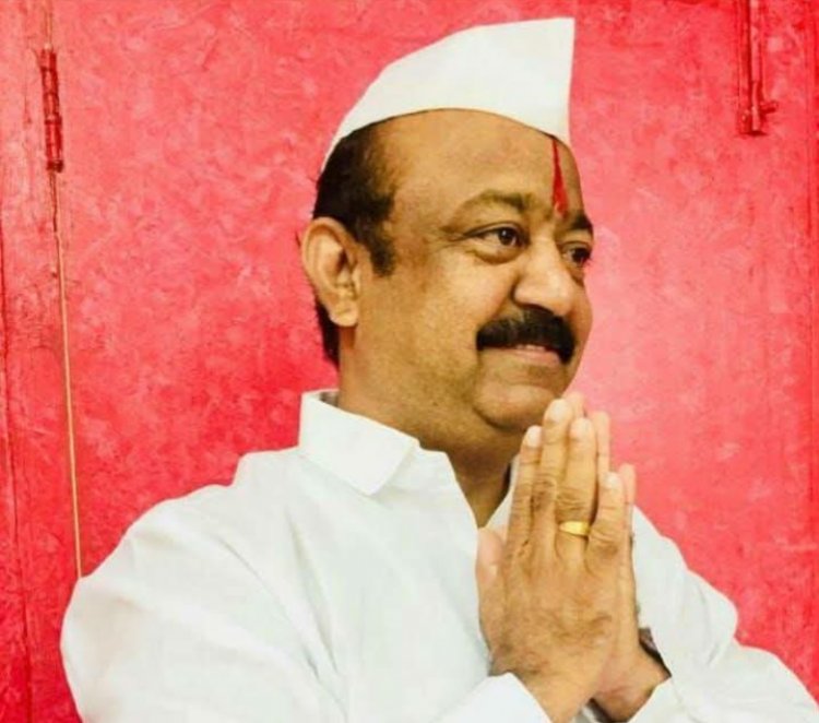 Maharashtra State zilla Parishad Staff :- राज्यातील झेडपी कर्मचाऱ्यांच्या भल्यासाठी धडपडणारा पुणे झेडपीतील अवलिया : जगदीश महामुनी