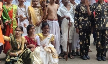 वसंतदादा पाटील प्रतिष्ठानतर्फे भव्य एक किलोमीटर लांबीची तिरंगा रॅली