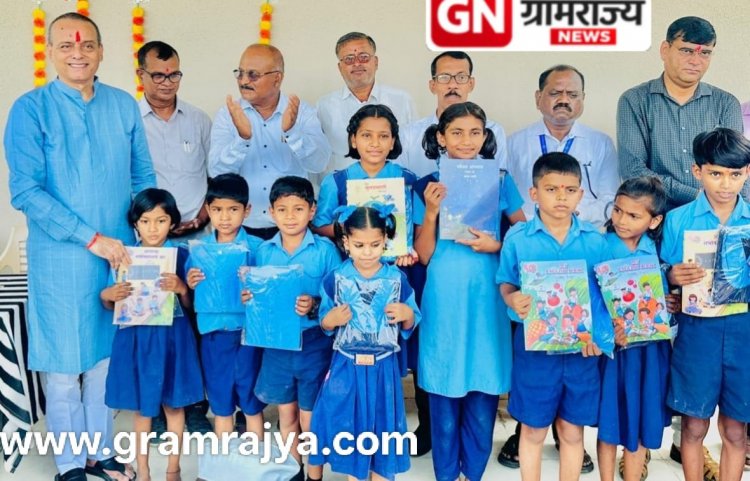 Zp school started : पुणे झेडपी शाळेच्या विद्यार्थ्यांनी पाच वर्षांच्या खंडानंतर यंदा पहिल्यांदाच साजरा केला जिल्हा परिषद पदाधिकारी व सदस्यांबरोबर शाळेचा पहिला दिवस! 